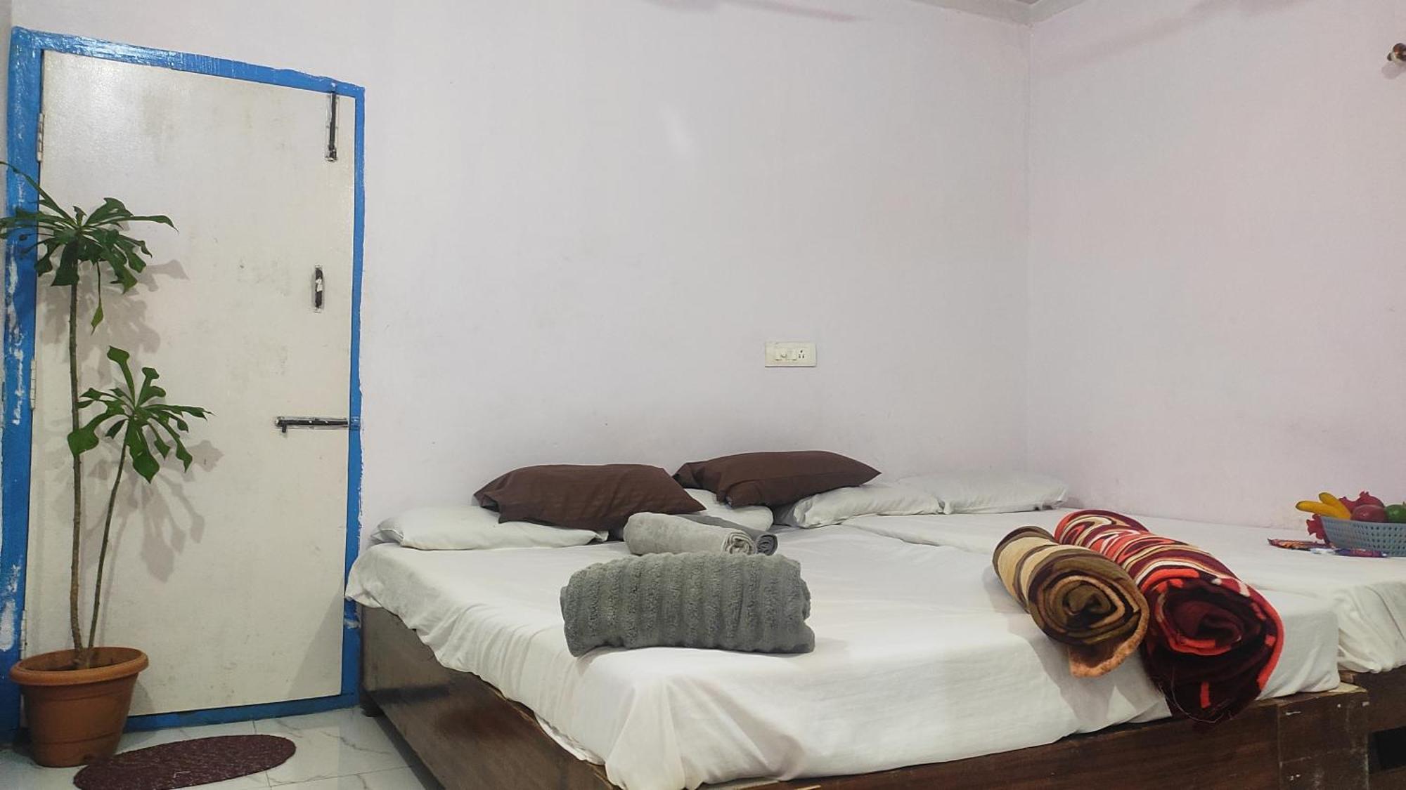Adh Amilia Gardens Hotel Narasimharaja Puram Exterior photo