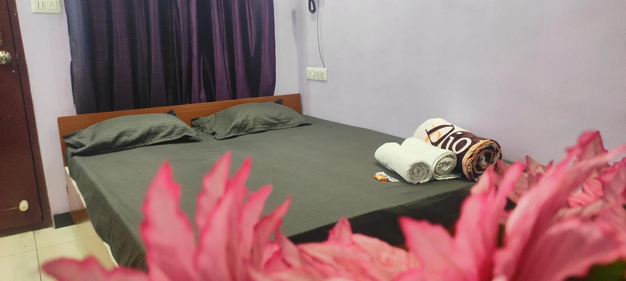 Adh Amilia Gardens Hotel Narasimharaja Puram Exterior photo