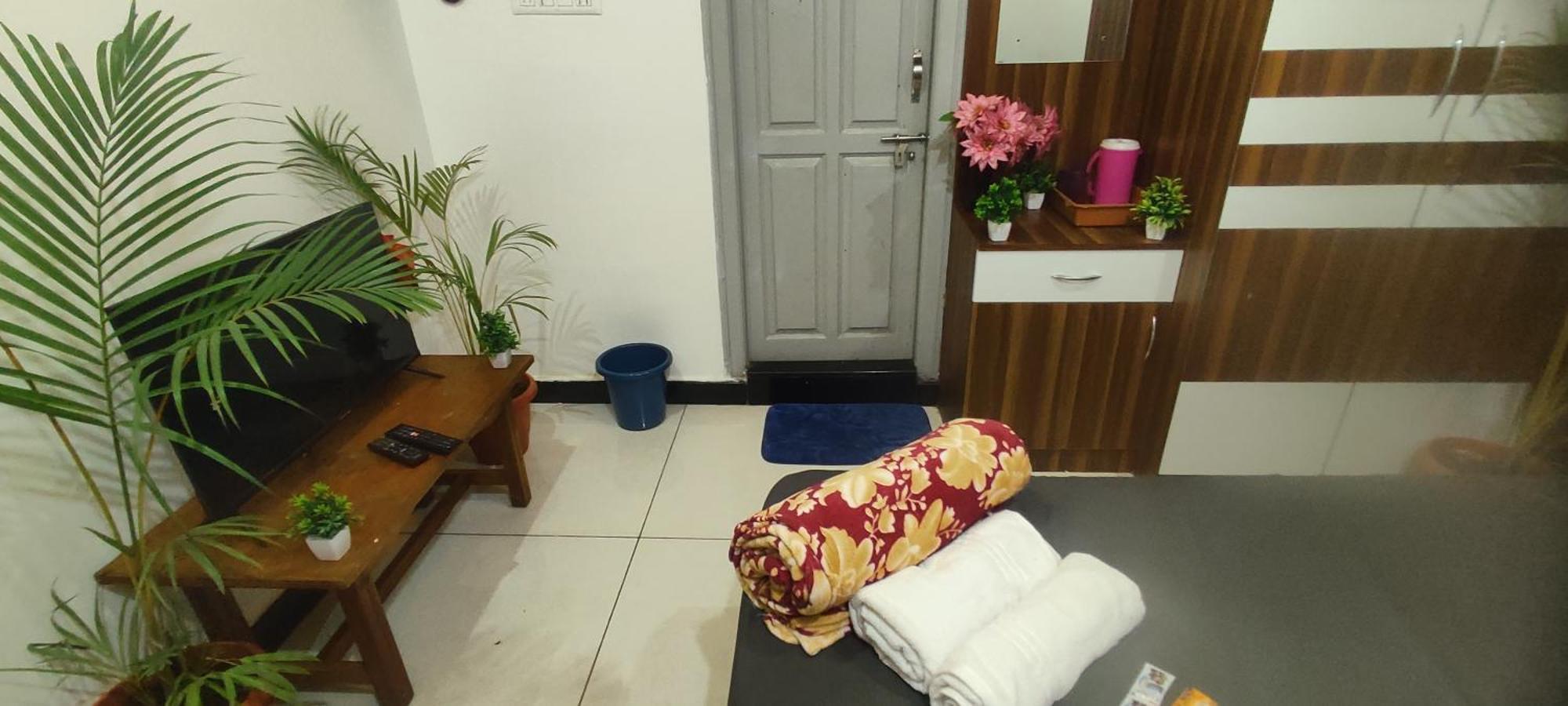 Adh Amilia Gardens Hotel Narasimharaja Puram Exterior photo